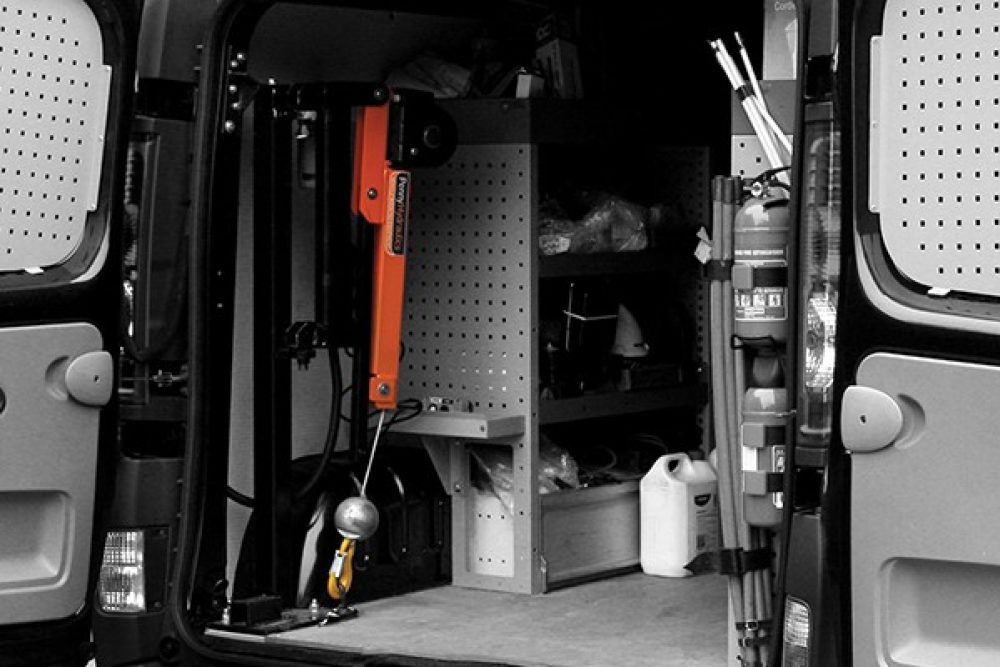 ML250 Van Swinglift Crane 1000X0 C Default