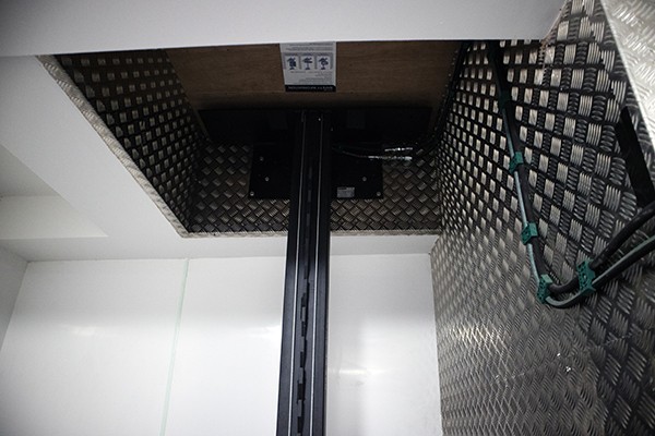 Goose Island Brewpub Cellar Lift Under Floor[1]