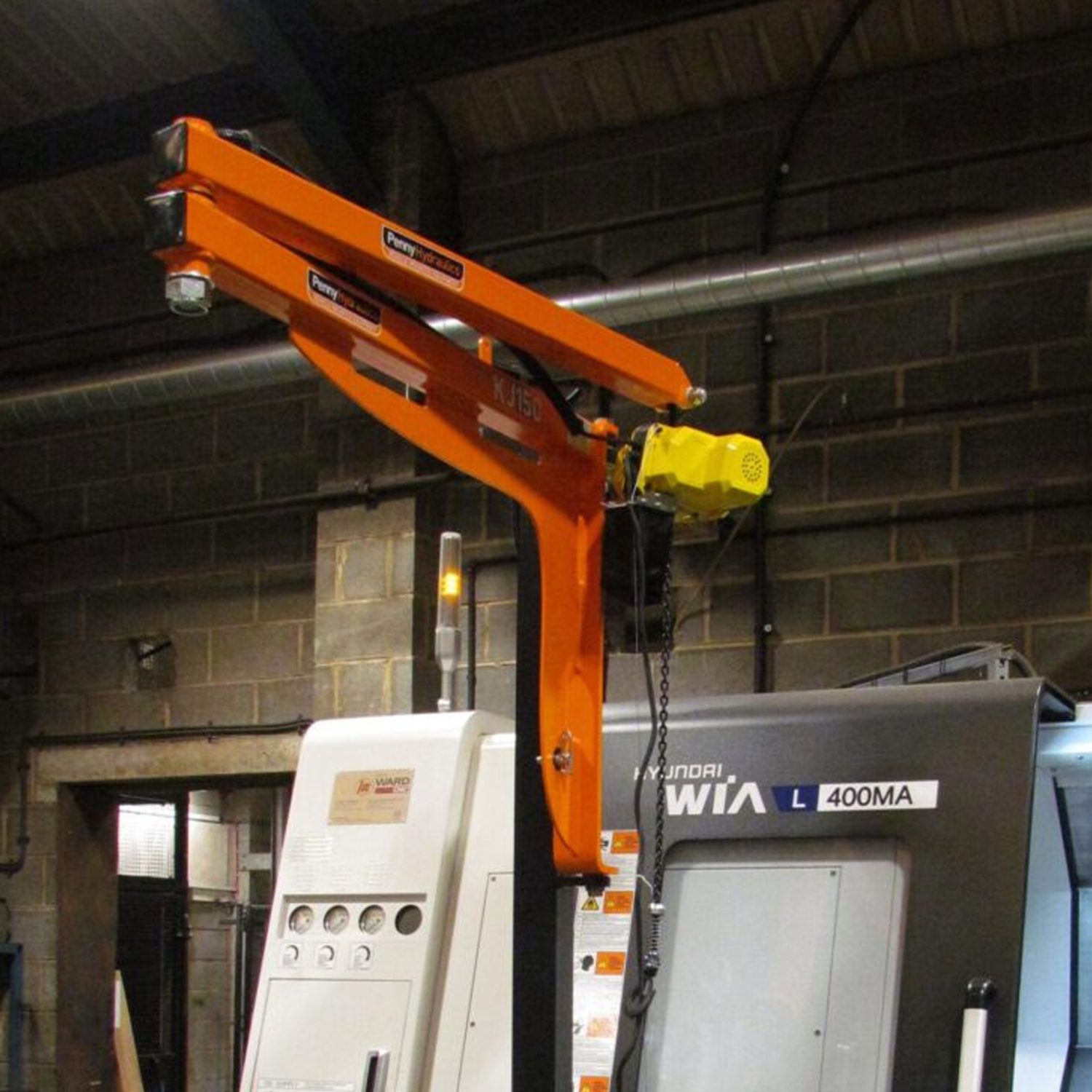 MachineLoader 150 Workshop Crane